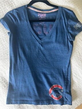 PINK Navy V-Neck Tee with Chicago Cubs Patch